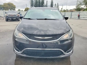 Chrysler pacifica touring L de 2020