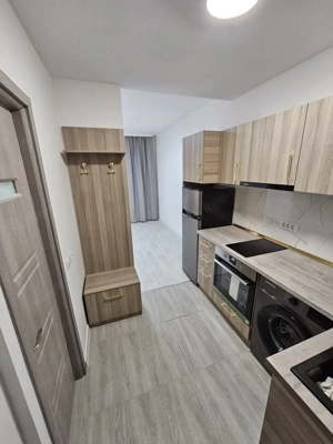 Garsoniera de vanzare metrou Preciziei langa West Gate