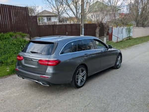 Mercedes-Benz E 220d AMG - imagine 4