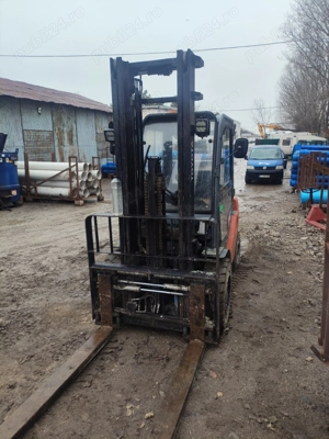 Motostivuitor Toyota Tonero 35 - imagine 2