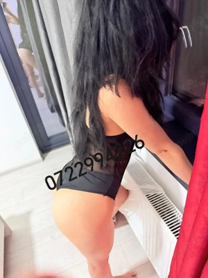 Photo, Video & Web Show   Eleganță cu Atitudine  