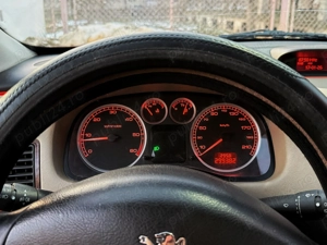 Vand sau schimb Peugeut 307 1.4 hdi 2002 - imagine 6