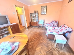 Apartament 3 camere Viziru 1 etaj 1 sup 52 mp