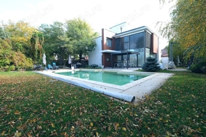 Otopeni, vila individuala, P+E, 6 camere, 4 bai si piscina