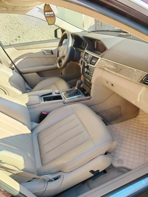 Mercedes E-Class W212 2011   2.2 CDI 170CP   Automat   Piele Bej   Întreținut Exemplar - imagine 4