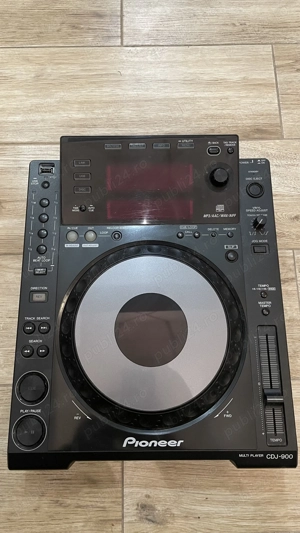 Pioneer CDJ 900
