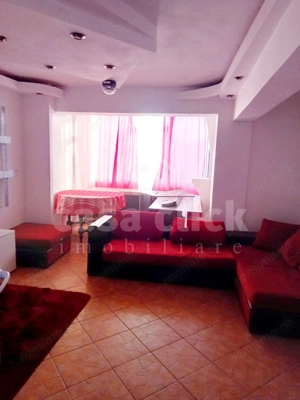 Apartament 3 camere decomandat, ideal pentru firme și grupuri de muncitori   Micro 39 