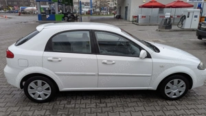 Chevrolet Lacetti 1.4 benzina 2008 61550 km - imagine 8