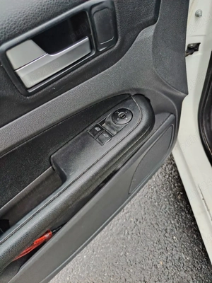 Ford focus - imagine 5