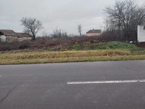 Teren intravilan primul sat din Ungaria 3 km de la cheresig 25 km de Oradea drum asfaltat 2 front st - imagine 2