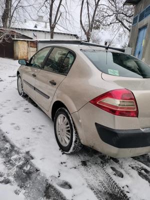 renault megane 1.4 benzina - imagine 4