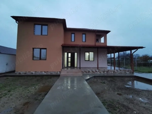 Vand casă P+1Chiscani