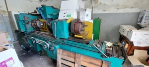 Vând mașină de rectificat arbori motor RAC 600