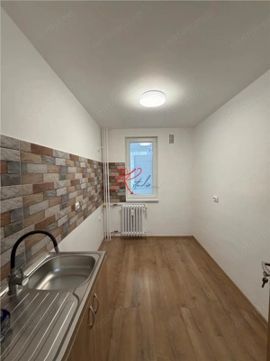 Vanzare apartament 3 camere total renovat Obor - imagine 3