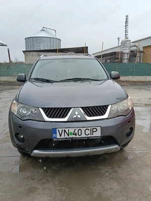 Mitsubishi Outlander  - imagine 7