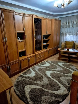 Apartament cu 2 camere , decomandat sitiat in zona centrala - imagine 3