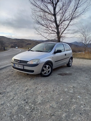 vând Opel CORSA c motor de 1 ,0 benzina 