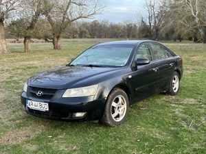 Hyundai Sonata 2.0 - imagine 3