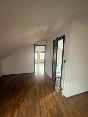 Casa de vanzare cu 5 camere 2 bai Giroc  - imagine 8