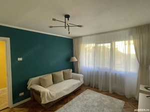 Apartament cu 2 camere CENTRAL ,parter centrala proprie - imagine 3