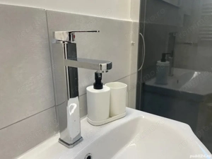 Apartament cu 2 camere CENTRAL ,parter centrala proprie - imagine 4