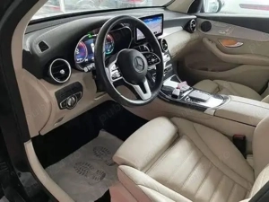 Mercedes-Benz GLC 300, Anul 2021 - imagine 4