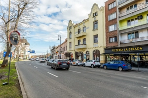 2 apartamente unificate, B-dul Revoluției, Arad. Etajul 1