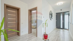 Casă modernă cu 2 dormitoare, teren 265 mp in Bartolomeu - imagine 3