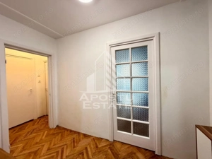 Apartament cu 3 camere, centrala proprie, zona Complex Studentesc - imagine 11
