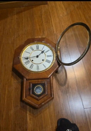 ceas pendul antic frumos