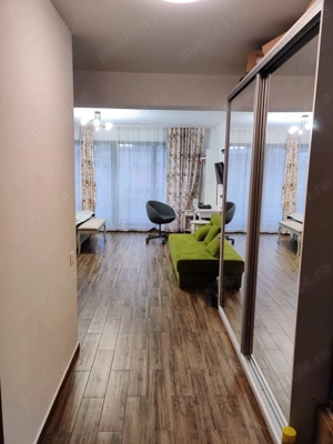 Vand studio 42 mp, 1 camera compartimentabila