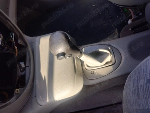 Dezmembrez Renault scenic automat 2001 de 2.0 cm negru  - imagine 3