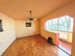 Vand apartament cu 4 camere,decomandat,et.3,garaj sub bloc,Bld.Cetatii - imagine 2