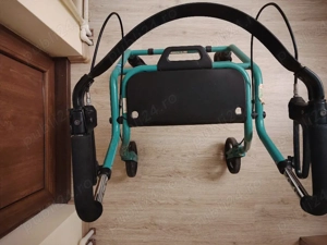 Vand scaun cu rotii pt persoane cu nevoi personale - imagine 3