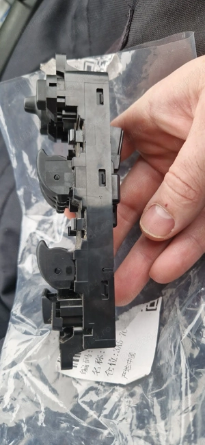 Comanda usa stanga sofer volvo v60 31334348 - imagine 2