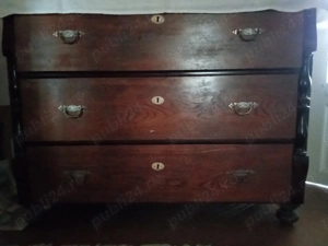 Vand mobila antica unicat