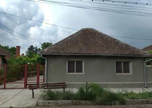 Casa cu 3 camere in Ineu