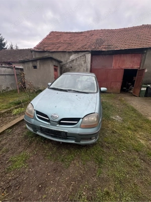 Dezmembrez Nissan Almera Tino - imagine 2
