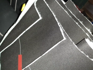 Alcantara- stofa automotive - imagine 2