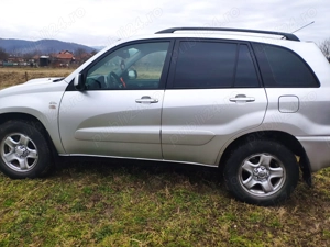 Vând Toyota Rav II 116 cp înmatriculată și taxe la zi! - imagine 3
