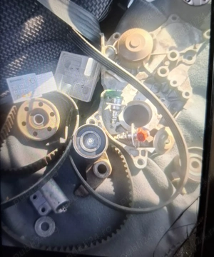 Vând Toyota Rav II 116 cp înmatriculată și taxe la zi! - imagine 7