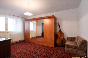 Apartament decomandat, etaj 2, centrala proprie, zona Judetean, Brasov