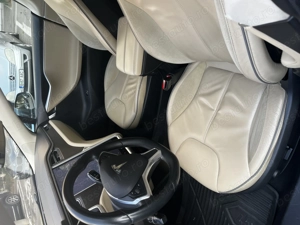 Tesla model S85 cu încărcare gratis - imagine 3