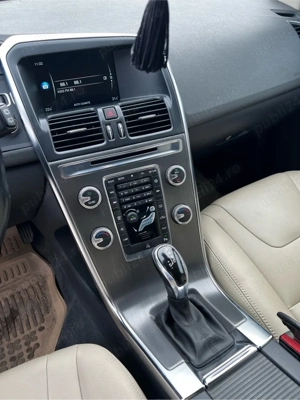 volvo xc 60  - imagine 3