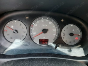 Vand Renault Clio 2005 benzina  - imagine 5