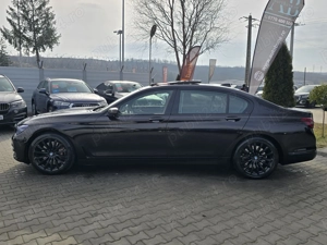  BMW Seria 7 Carbon Core Individual 4.4 Benzina 450 CP - imagine 2