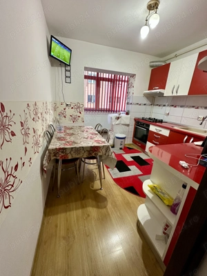 Apartament 2 camere renovat, etaj 1, zonă centrală Avrig