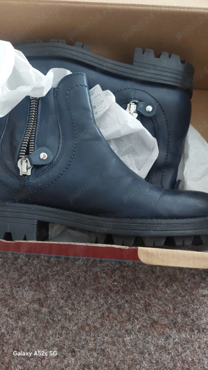 Ghete, o singură purtare 