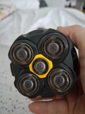 Aparat de ras electric cap si fata - imagine 3