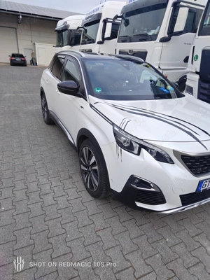 Vând Peugeot 3008
